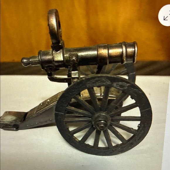 Vintage Die Cast Metal Civil War Cannon Pencil Sharpener - Picture 3 of 9